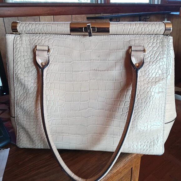 KATE SPADE NEW YORK Knightsbridge Constance Croc Embossed Leather Tote purse - Picture 2 of 11
